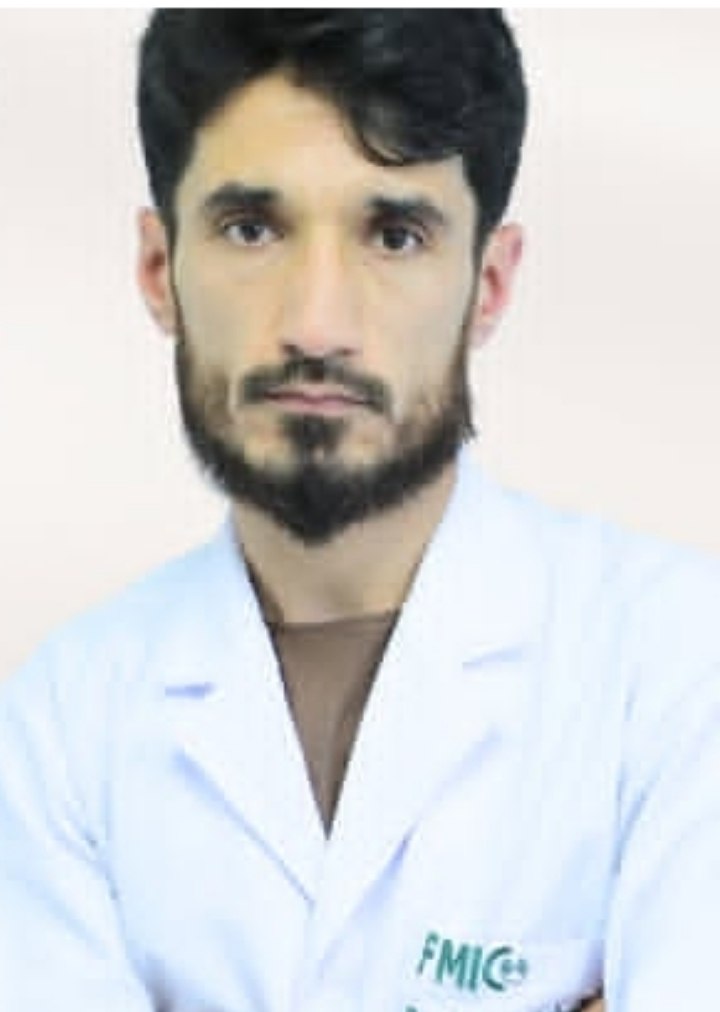 داکتر سیدفرهاد سادات متخصص داخله عمومی کابل